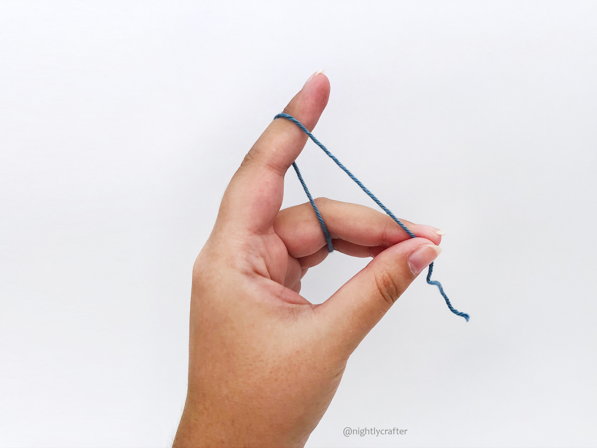 How to Hold a Crochet Hook Right- and Left-Handed