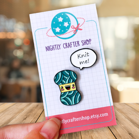 Knit me! Enamel Pin
